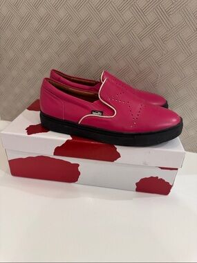 Girl’s Shoes, Venettini, Eu Sz 34 US 2.5 Hot Pink Leather Star Slip-On Sneakers